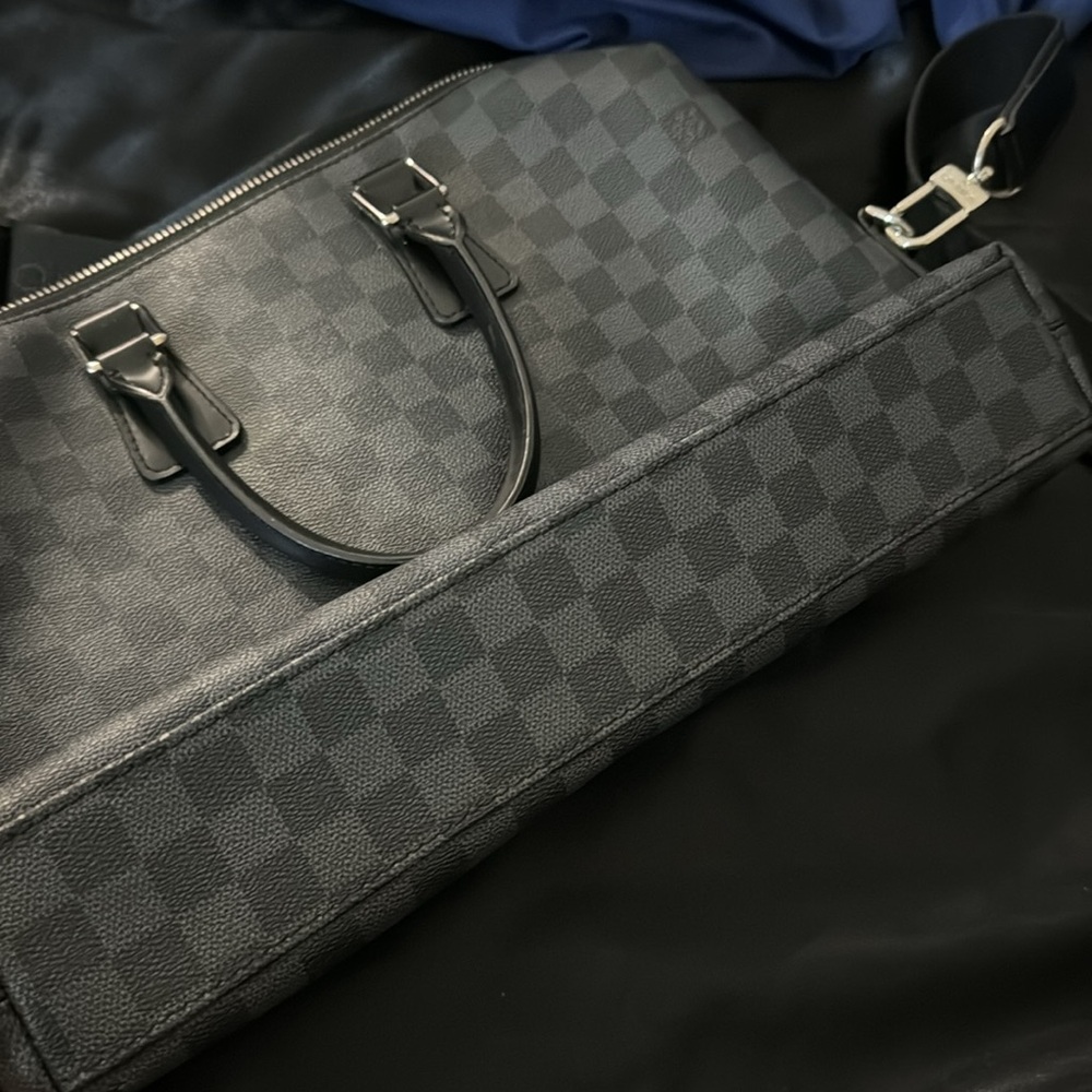 Luxury Black Checkered Men's Bag - Picture 5 of 7